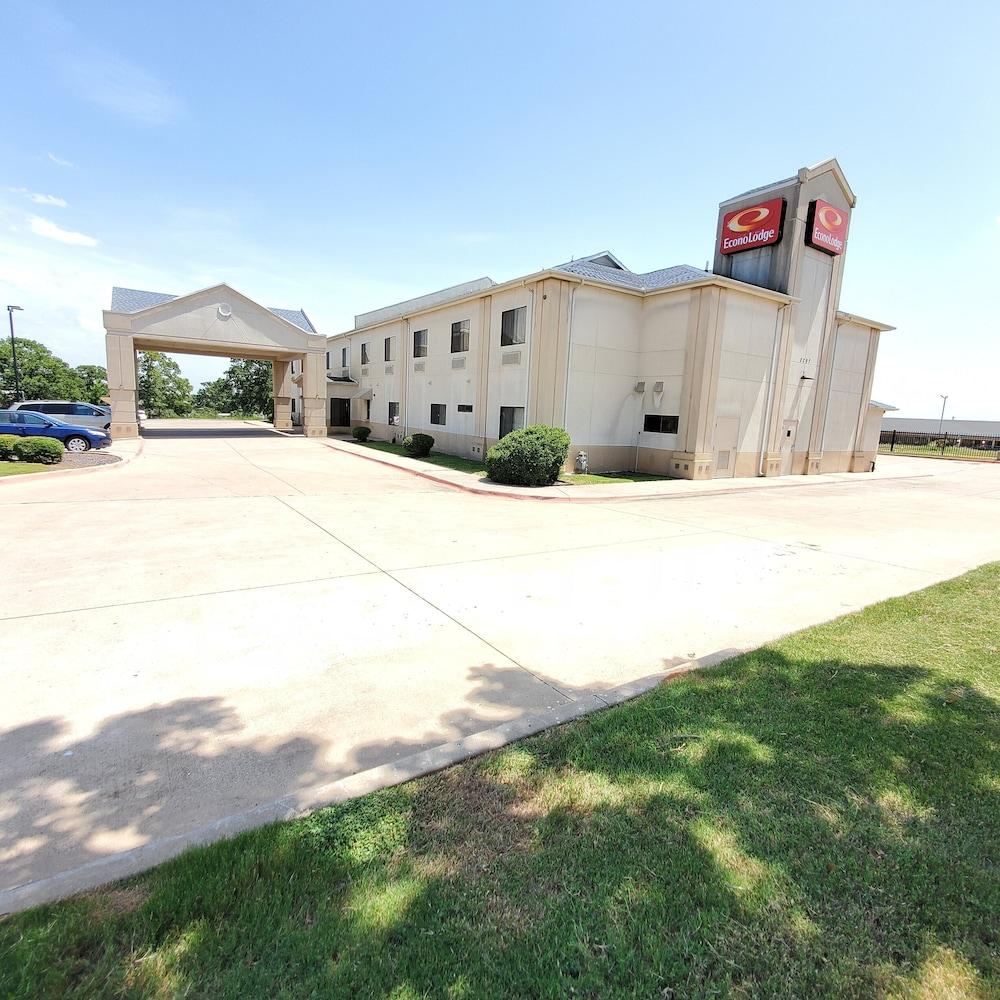 Econo Lodge Weatherford Exterior photo